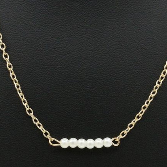 Multi Imitation Pearl Dainty Necklace - Picture 3 of 3